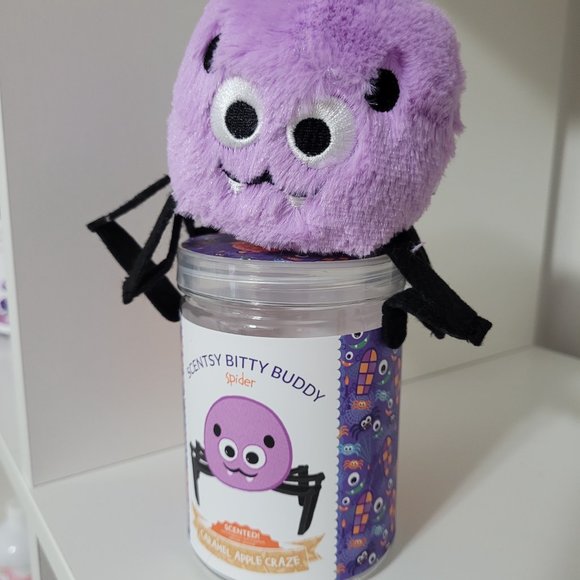 Scentsy Spider Bitty Buddy Scented in Caramel Apple Craze NEW Discontinued - Picture 6 of 7